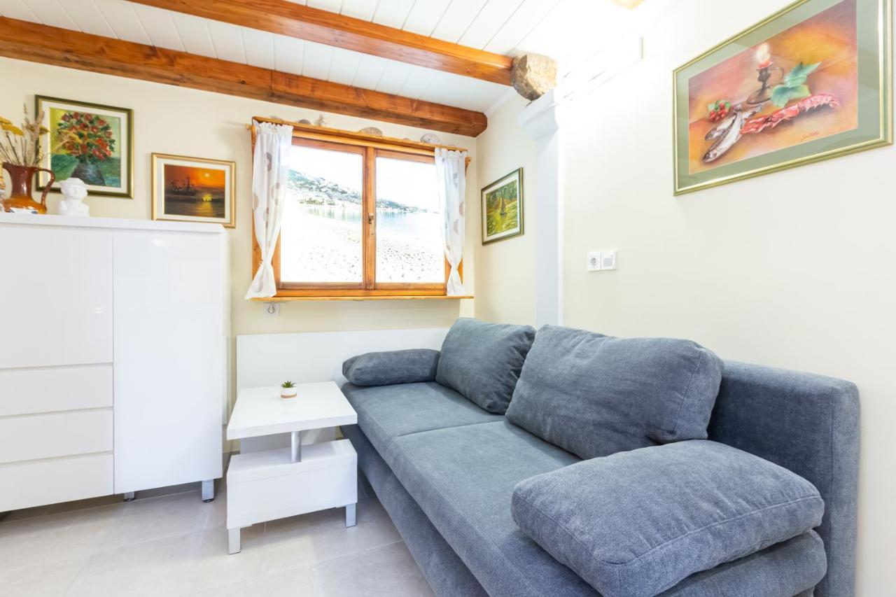 Apartment Sepat With Free Parking Place In Baska Exterior photo
